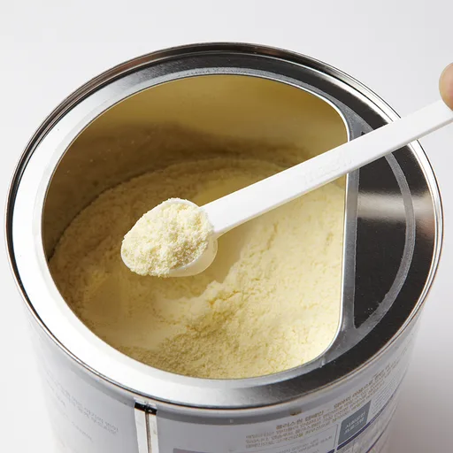 Baby formula tin