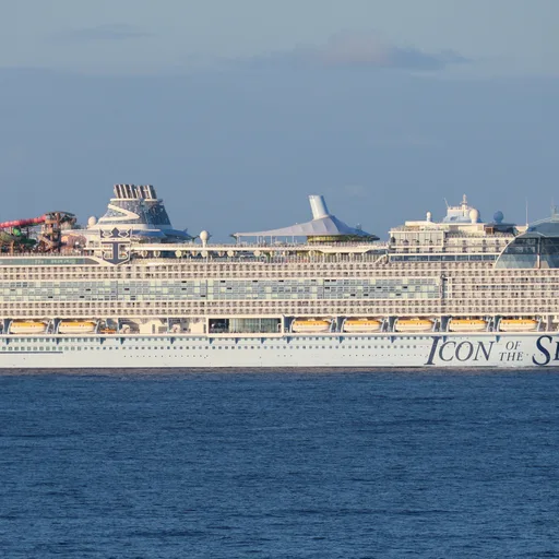 Cruise ship