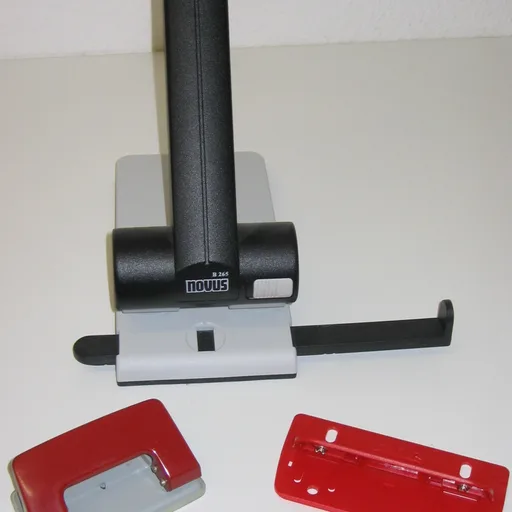 Hole punch